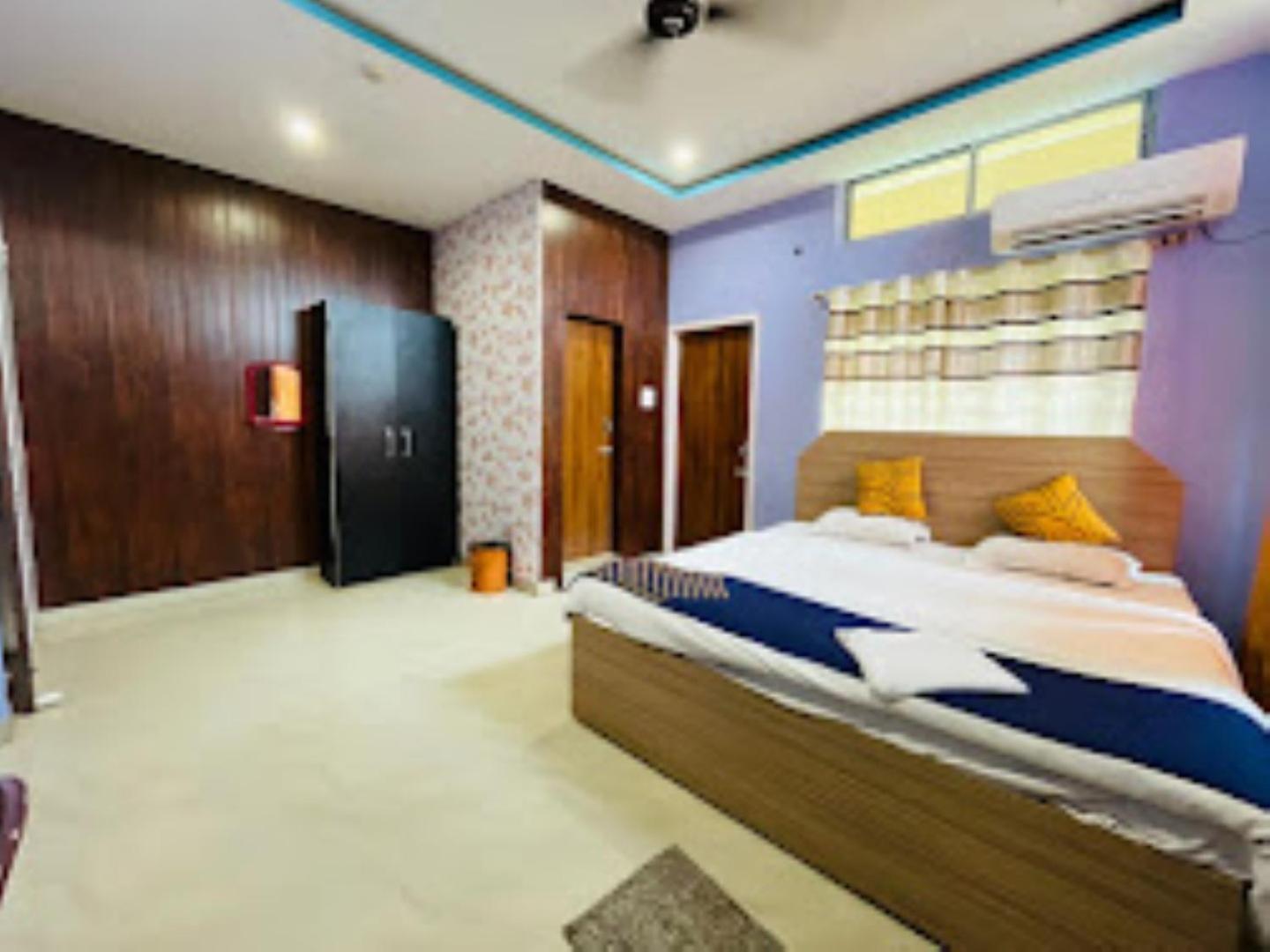 Hotel Royal Palace Bongara Kaharpara 外观 照片