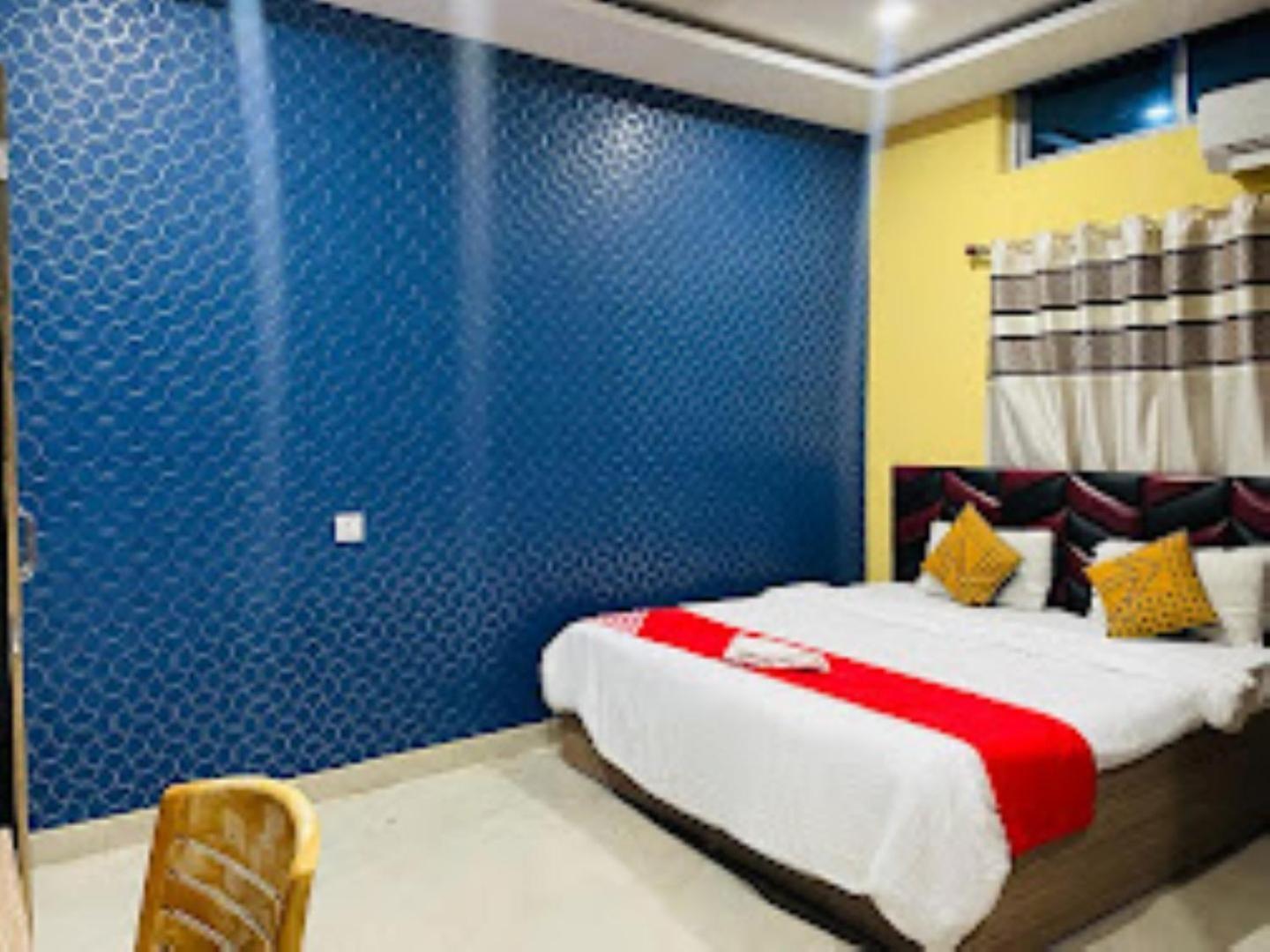 Hotel Royal Palace Bongara Kaharpara 外观 照片